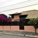 Casa com piscina e churrasqueira - Cabo Frio Ogiva